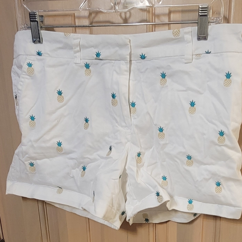 Misses sz 10 British Khaki pineapple shorts very cute - Picture 2 of 5